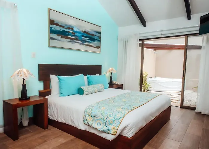 Bahia Del Sol Front Boutique